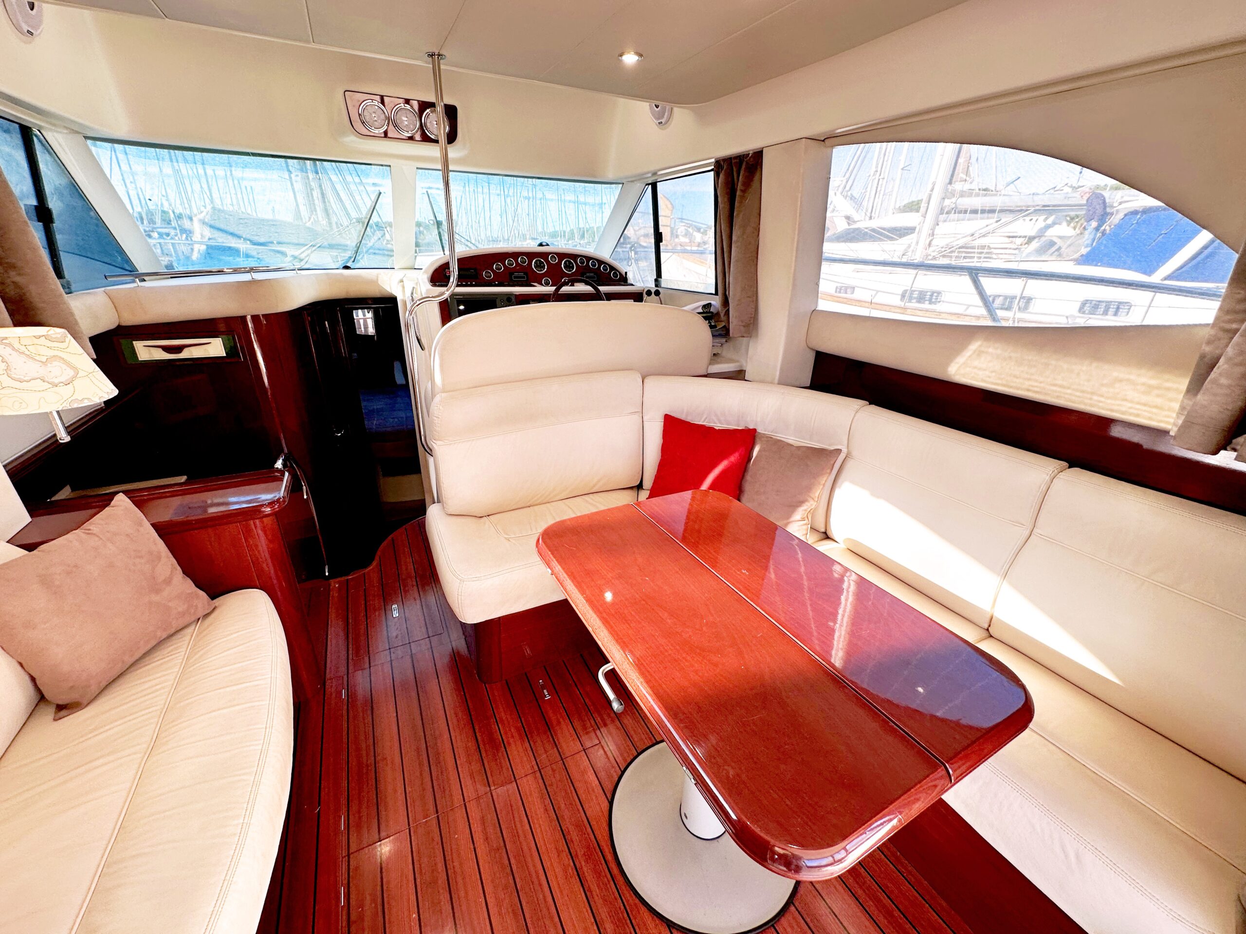 Prestige 36 Port camargue