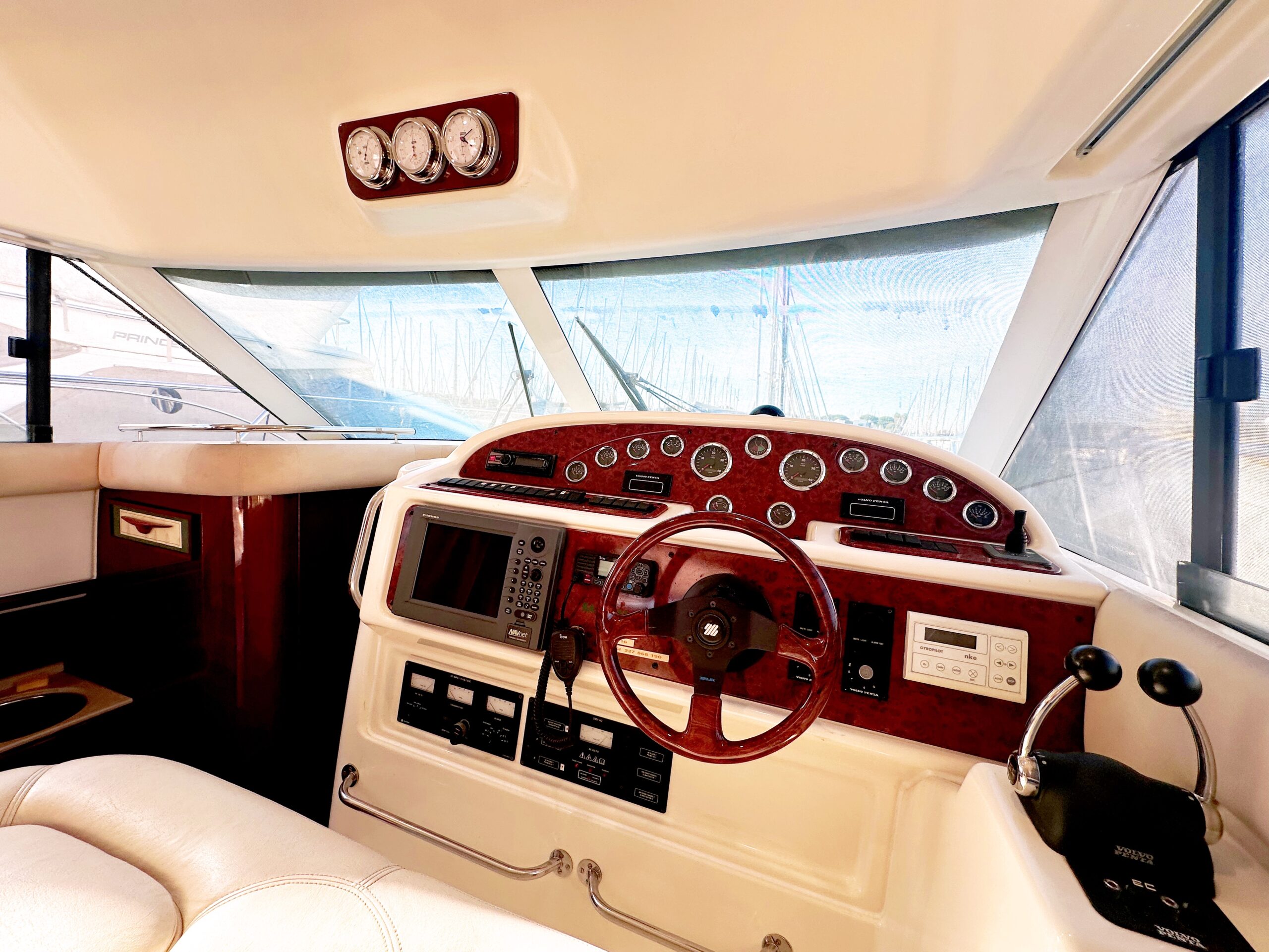 Prestige 36 Port camargue